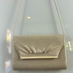 Vintage Jane Shilton Cream Colored Mesh Purse With Chain & Gold Accent